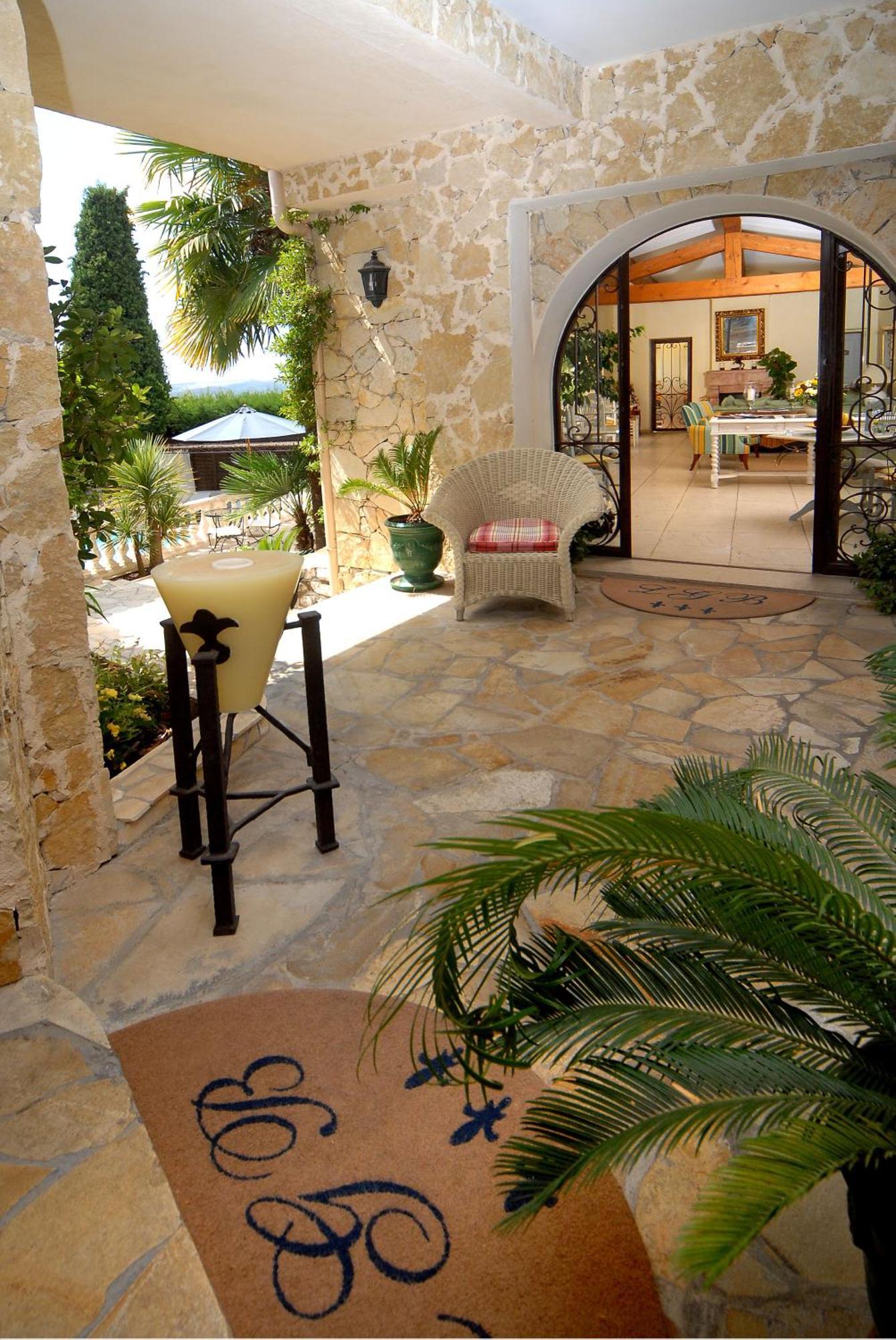 Hotel La Grande Bastide Сен-Поль-де-Ванс Экстерьер фото